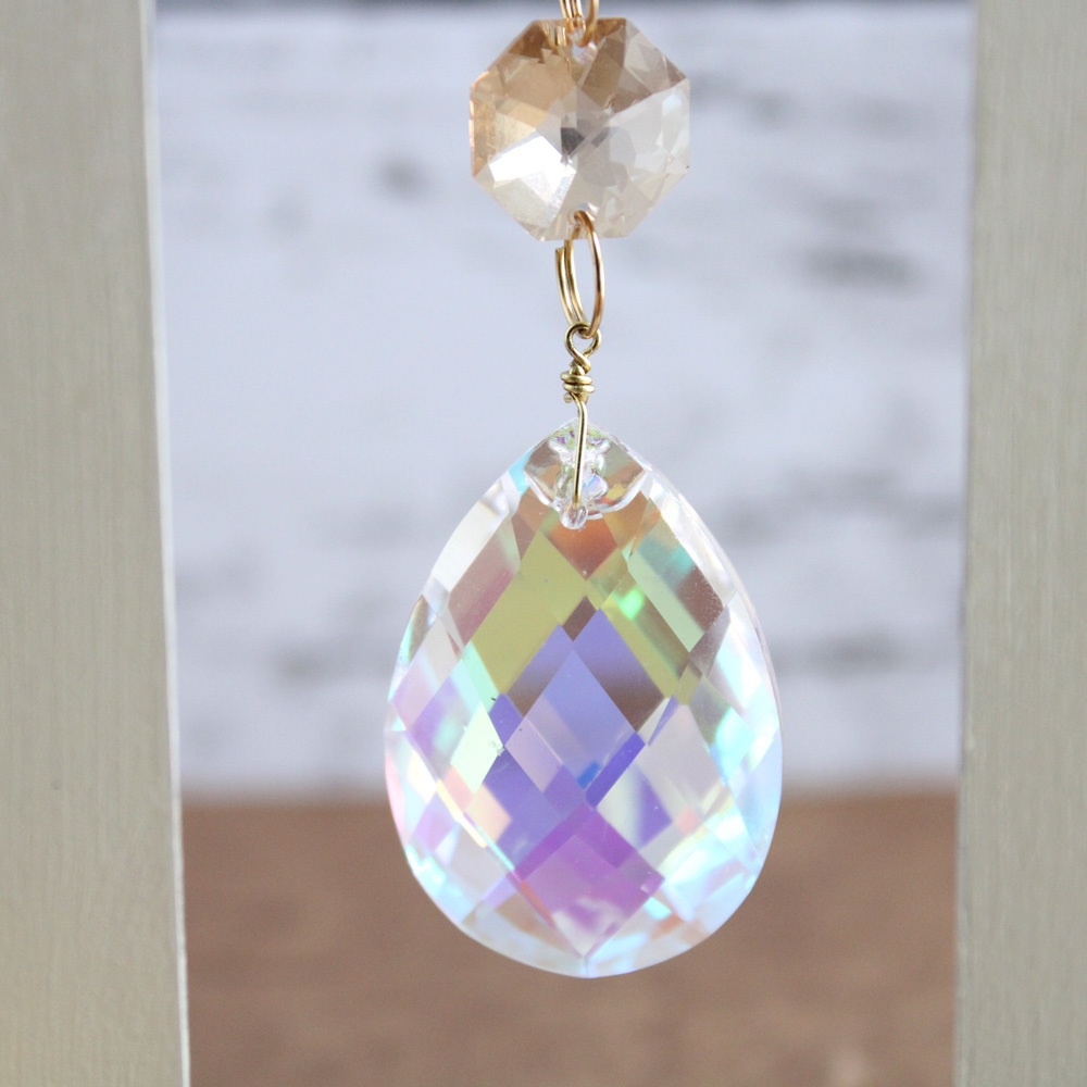 壁掛け&置き型サンキャッチャー~虹舞~しずく型(高級クリスタル使用)