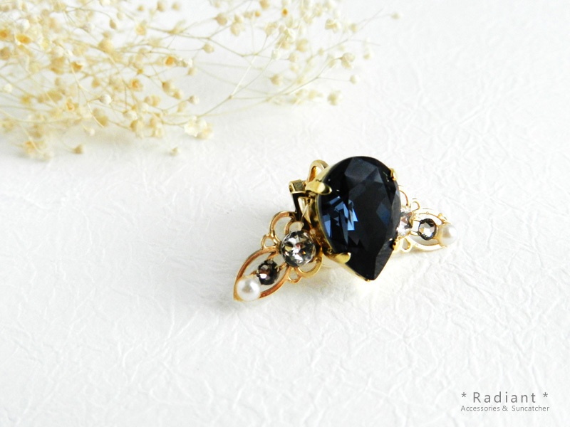 雫のイヤーカフ(全10色)スワロフスキー・クリスタル使用