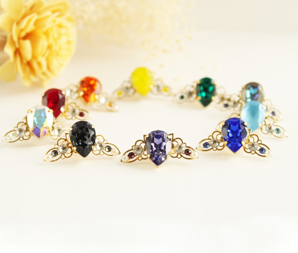 雫のイヤーカフ(全10色)スワロフスキー・クリスタル使用