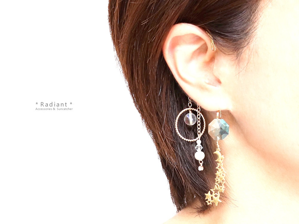 惑星イヤーフック(全8色)★ Swarovski Crystal使用