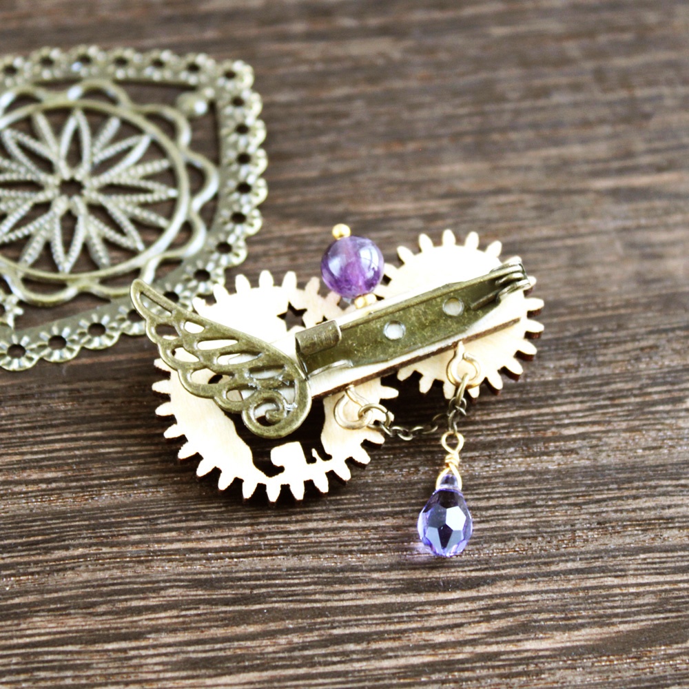 【現品限り】廻る歯車★猫と星の回旋曲ブローチB(スワロフスキー・クリスタル使用)