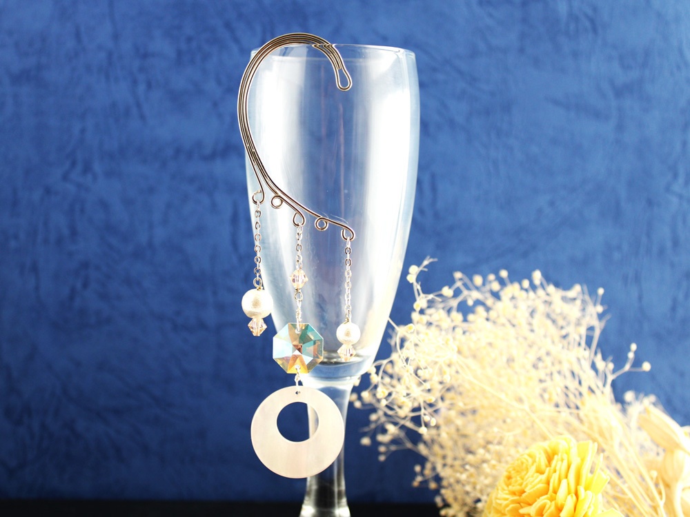 べっ甲風ラウンドパーツとスワロフスキー・クリスタルのイヤーフック(シルバー全3色)