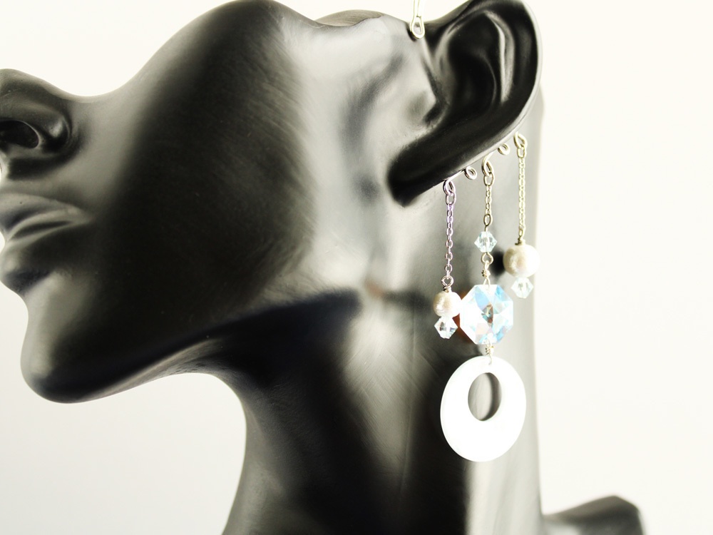 べっ甲風ラウンドパーツとスワロフスキー・クリスタルのイヤーフック(シルバー全3色)