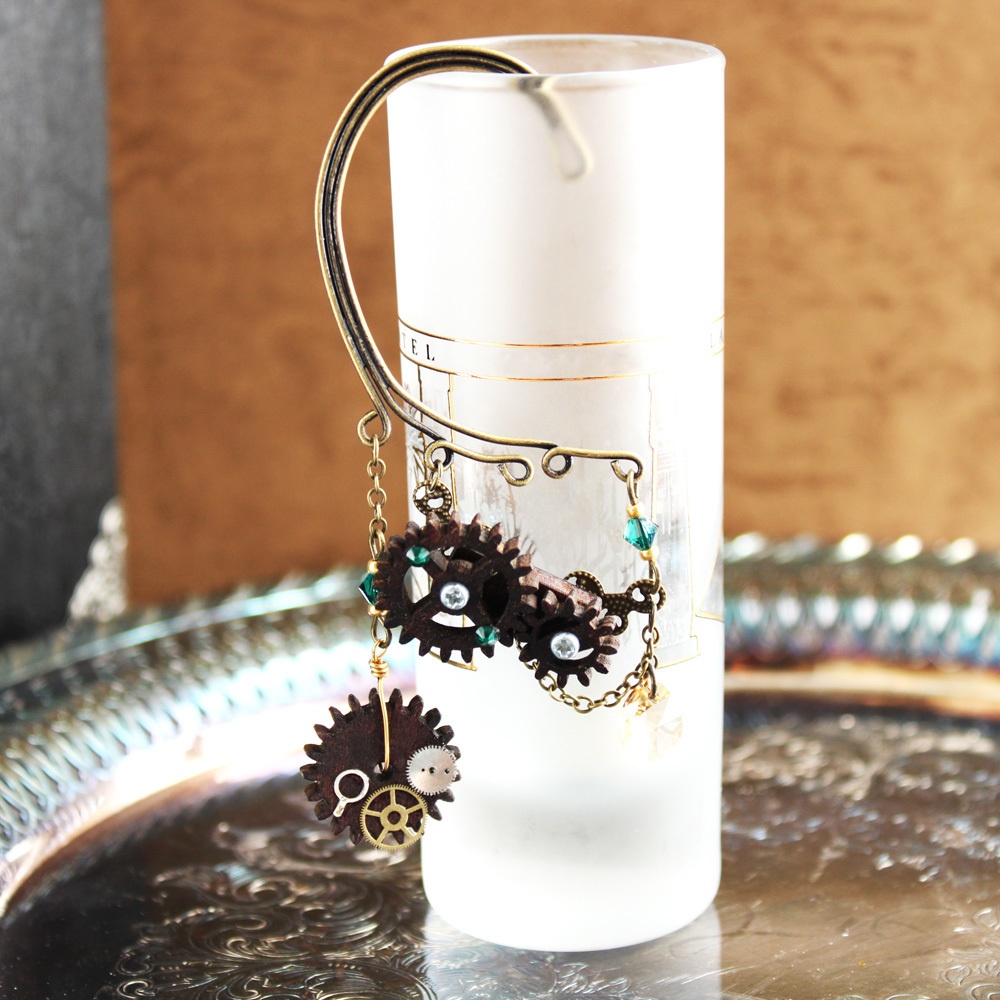 廻る歯車~スチームパンク~輪転のイヤーフック (全9色)Swarovski crystal使用 Radiantスチームパンク