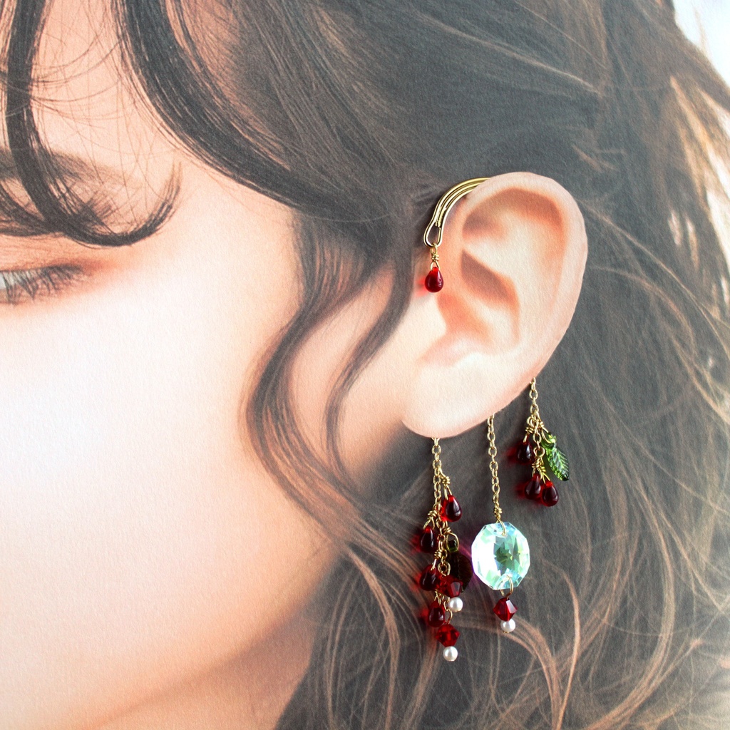 落ちない、痛くない♪チェコビーズと高級クリスタルの秋の実イヤーフック(全5色)