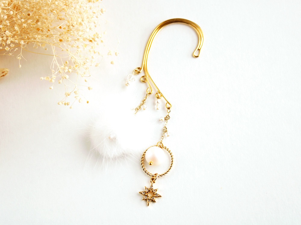 ファーとスワロフスキー・パールのイヤーフック(全6色)