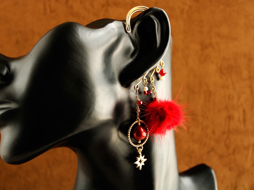 ファーとスワロフスキー・パールのイヤーフック(全6色)