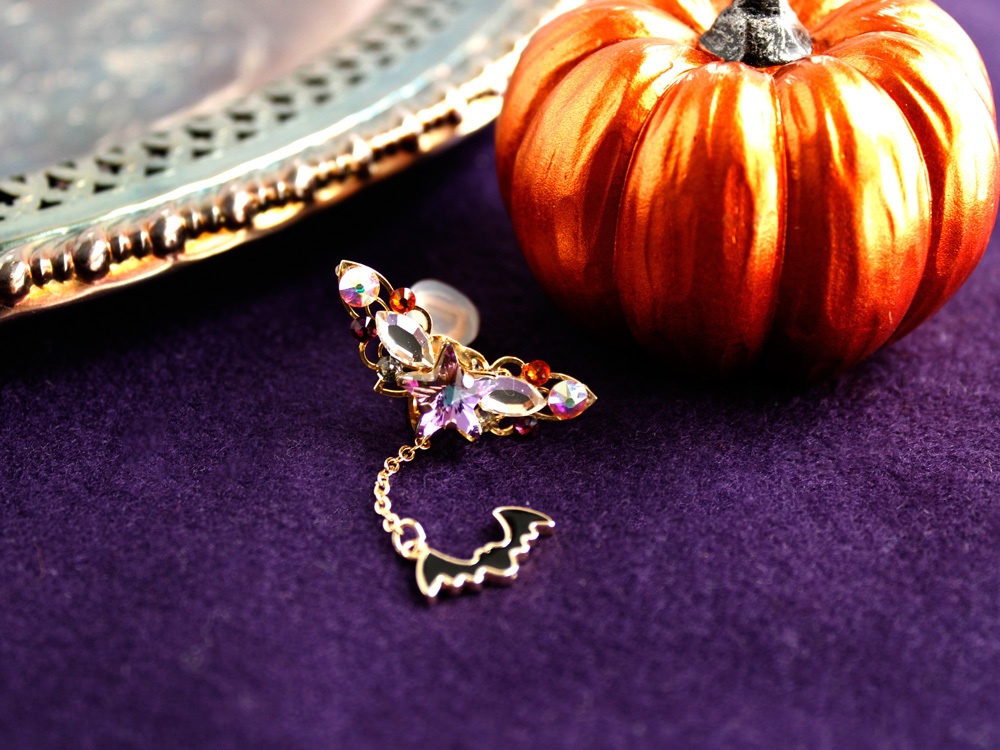 コウモリと星のハロウィンイヤーカフ Swarovski crystal