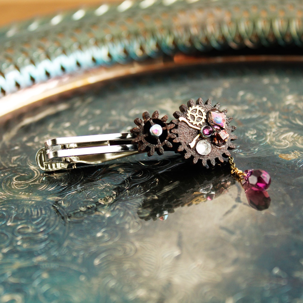 廻る歯車~スチームパンク~輪転のタイピン(全5色)Swarovski crystal使用 Radiantスチームパンク