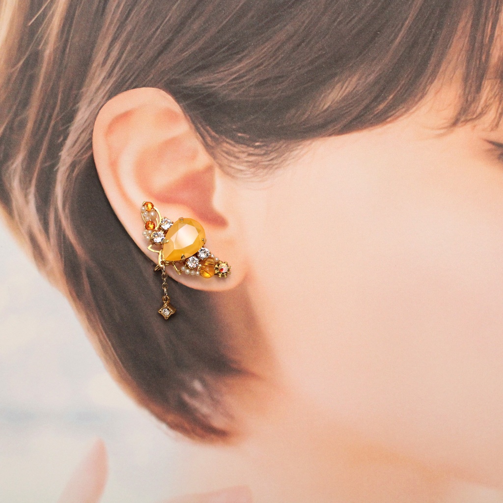 果実のイヤーカフ(全5色)☆Swarovski crystal使用