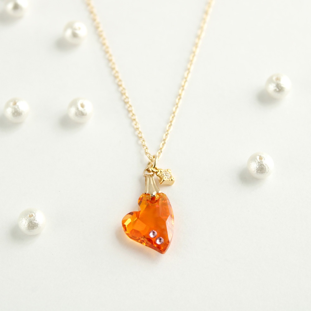 【1点もの】Swarovski crystal使用 ハートのネックレス(アストラルピンク)