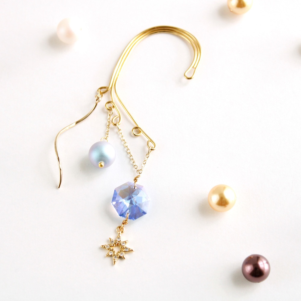 星屑のイヤーフック (Swarovski crystal使用)全3色