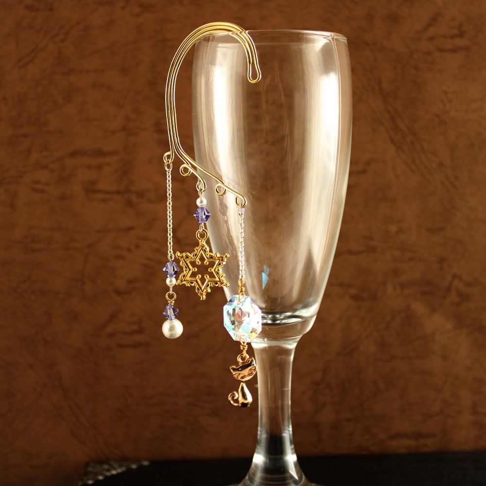 猫と六芒星のイヤーフック(全5色)☆Swarovski crystal 使用