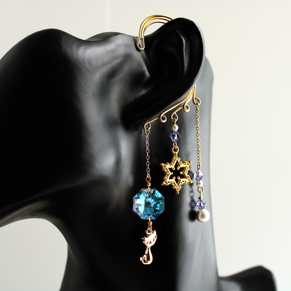 猫と六芒星のイヤーフック(全5色)☆Swarovski crystal 使用