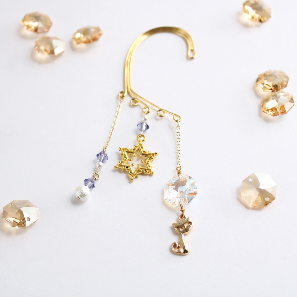 猫と六芒星のイヤーフック(全5色)☆Swarovski crystal 使用