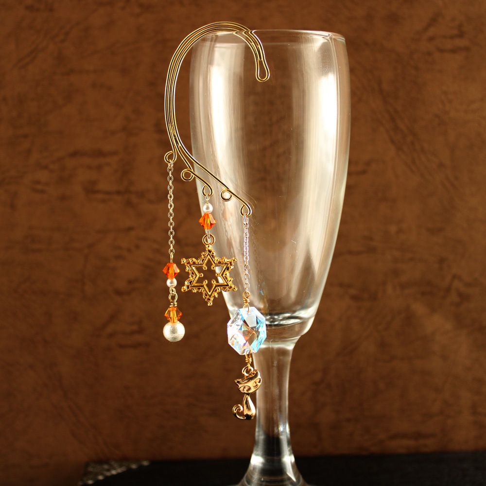 猫と六芒星のイヤーフック(全5色)☆Swarovski crystal 使用