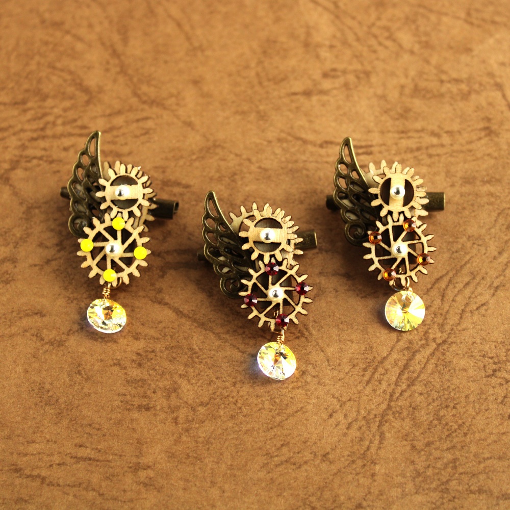 廻る歯車~眩耀の紋章ミニブローチ(全3色)Swarovski crystal使用 | スチームパンク Radiant