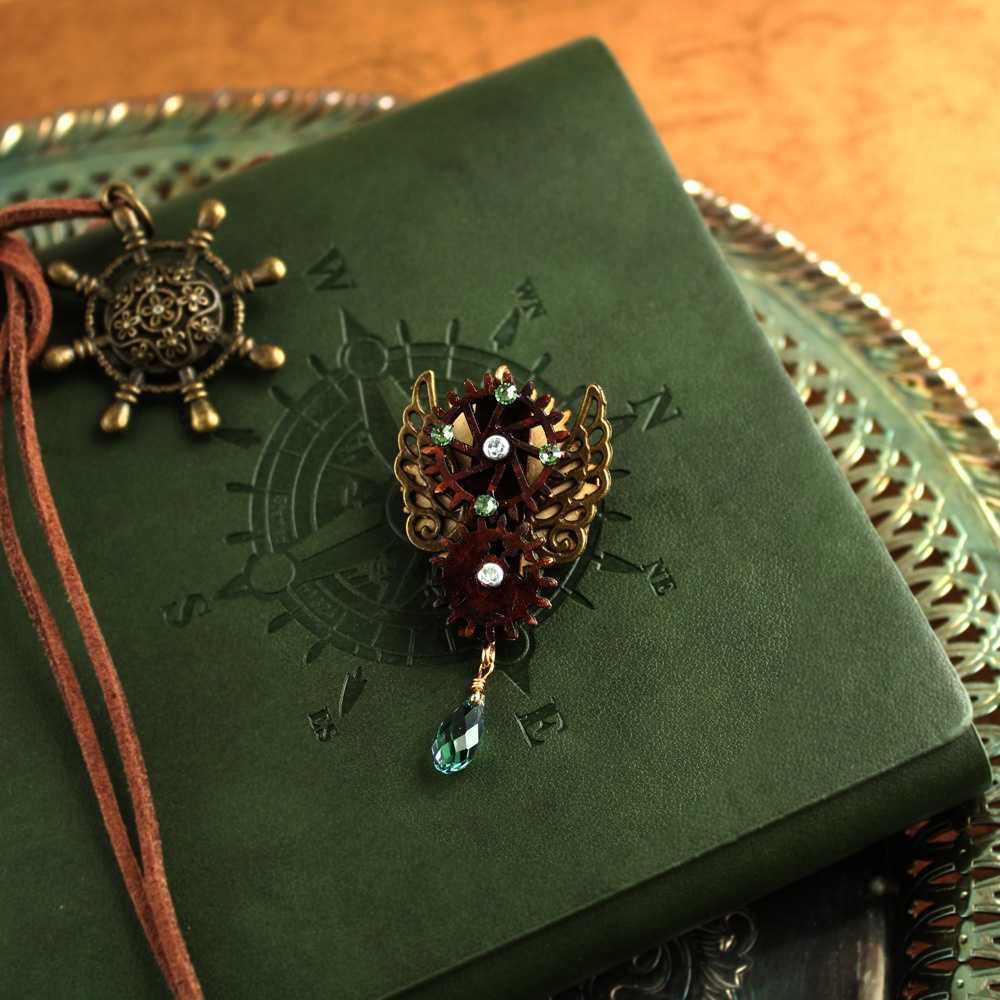 廻る歯車★眩星の紋章ブローチ(全5種)Swarovski crystal使用 Radiantスチームパンク