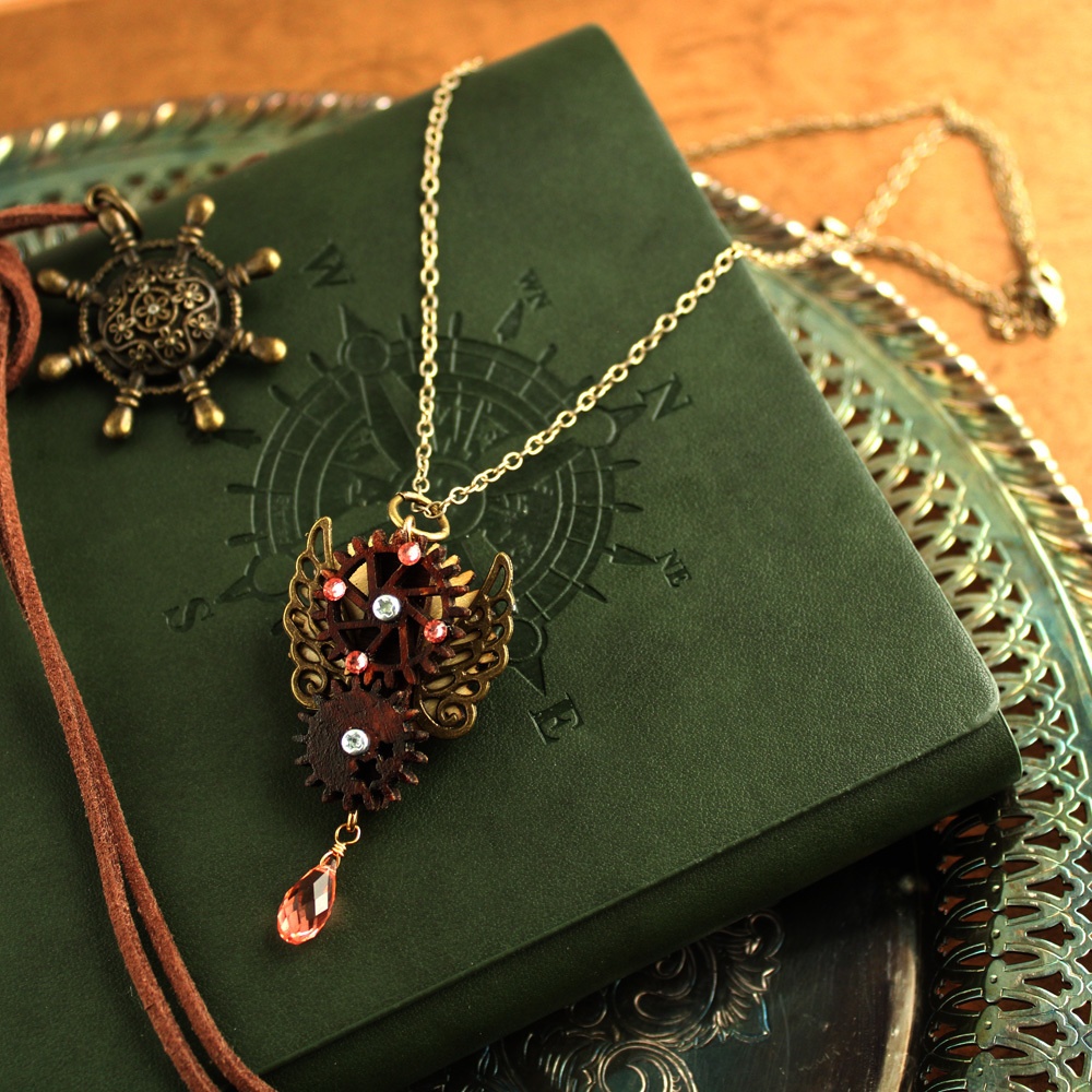 廻る歯車★眩星の紋章ブローチ(全5種)Swarovski crystal使用 Radiantスチームパンク