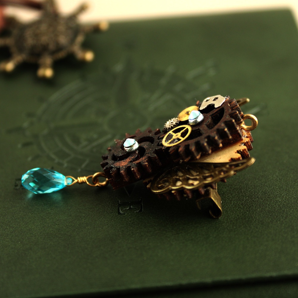 廻る歯車★眩耀の紋章ブローチ(全5種)Swarovski crystal使用 Radiantスチームパンク