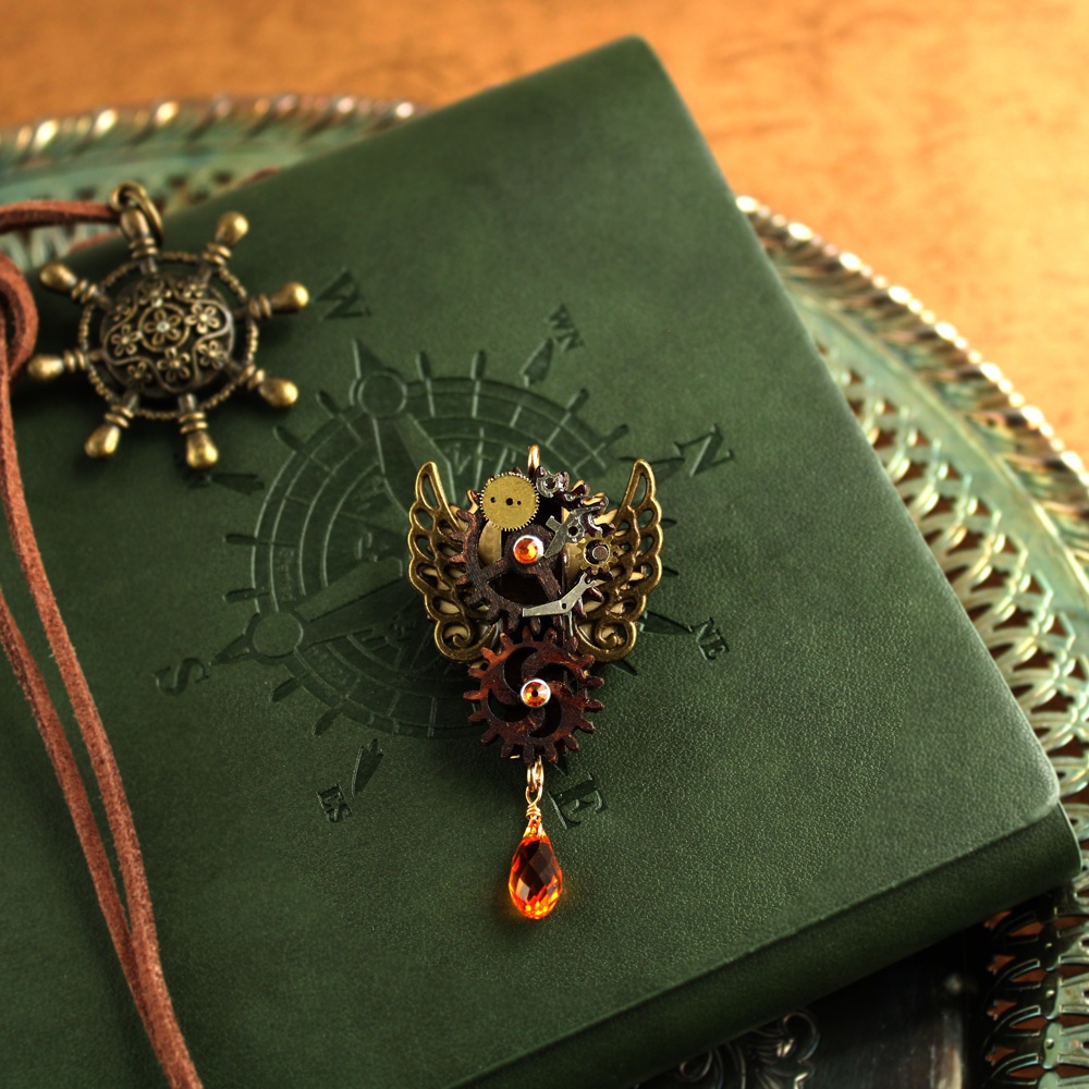 廻る歯車★眩耀の紋章ブローチ(全5種)Swarovski crystal使用 Radiantスチームパンク