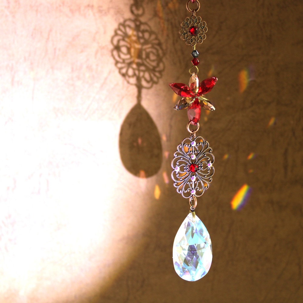 【1点もの】ゴシック調 紅のサンキャッチャー ☆ Swarovski Crystal使用 Radiant