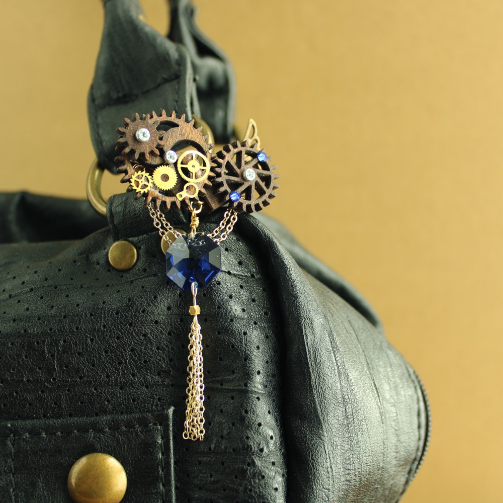 廻る歯車★星屑の歯車ブローチ(全5色)Swarovski crystal使用 ★ Radiantスチームパンク