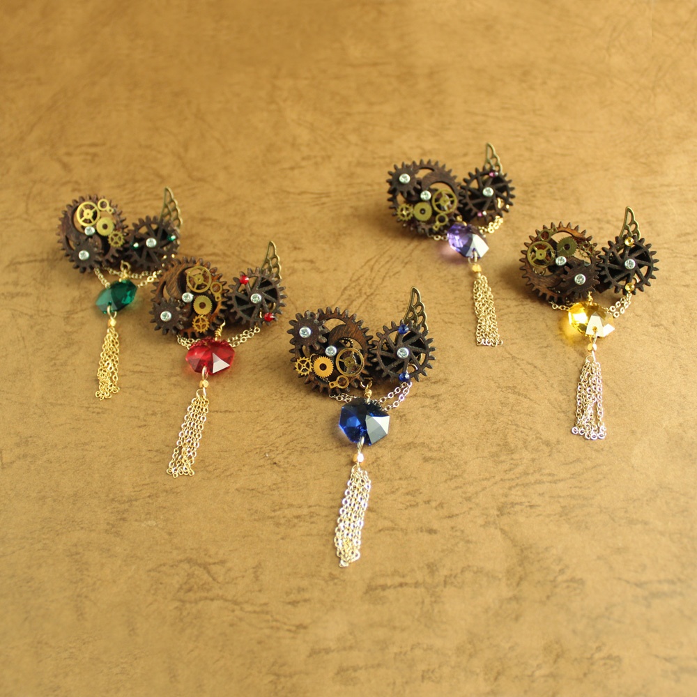 廻る歯車★星屑の歯車ブローチ(全5色)Swarovski crystal使用 ★ Radiantスチームパンク