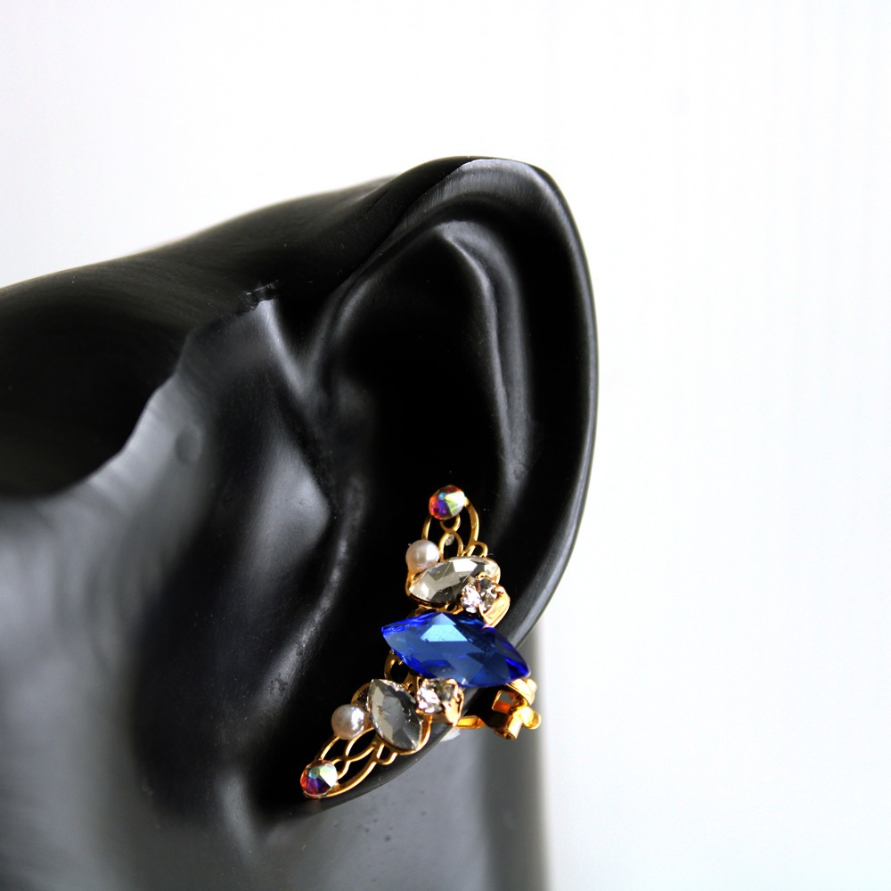 ロンバスのイヤーカフ(全4色)☆Swarovski Crystal使用