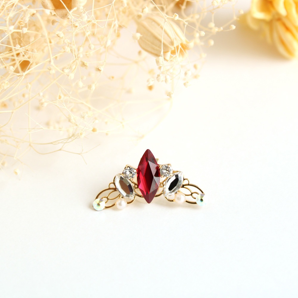 ロンバスのイヤーカフ(全4色)☆Swarovski Crystal使用