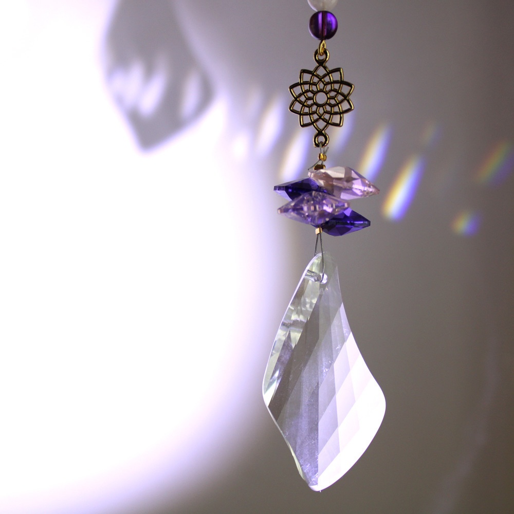 【希少一点もの】天使のサンキャッチャー~ Just Be Yourself ~<Swarovski Crystal使用>