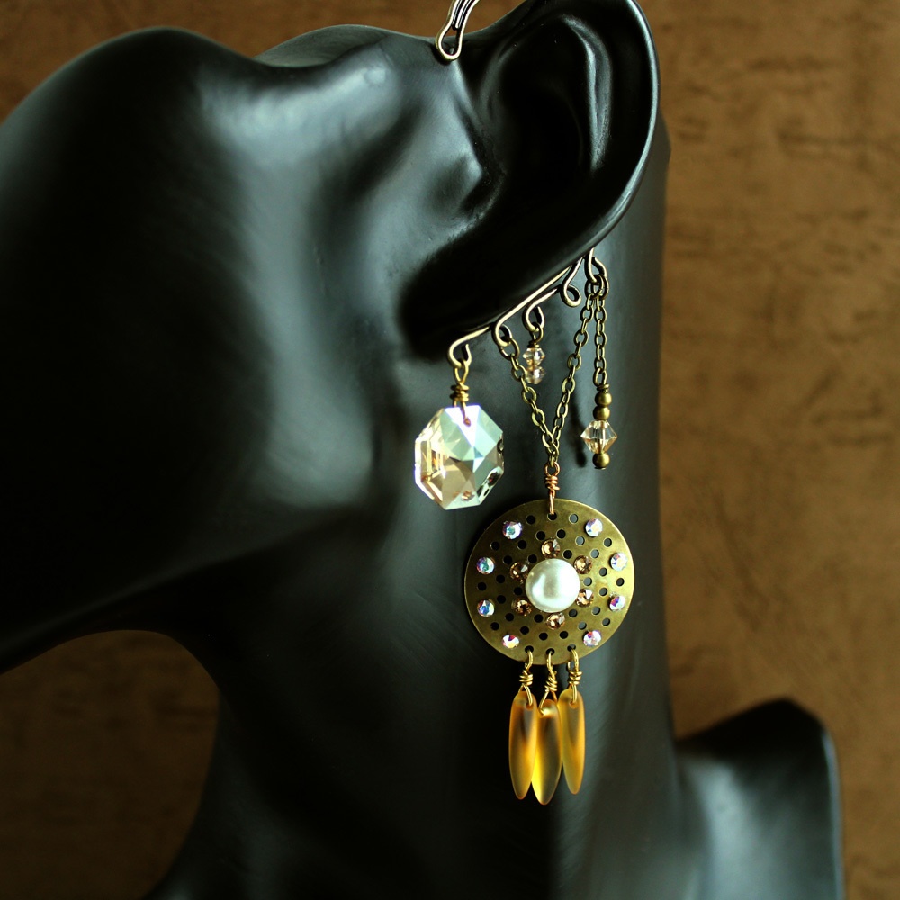 チェコダガービーズのオリエンタルイヤーフック ~全5色~ Swarovski Crystal使用