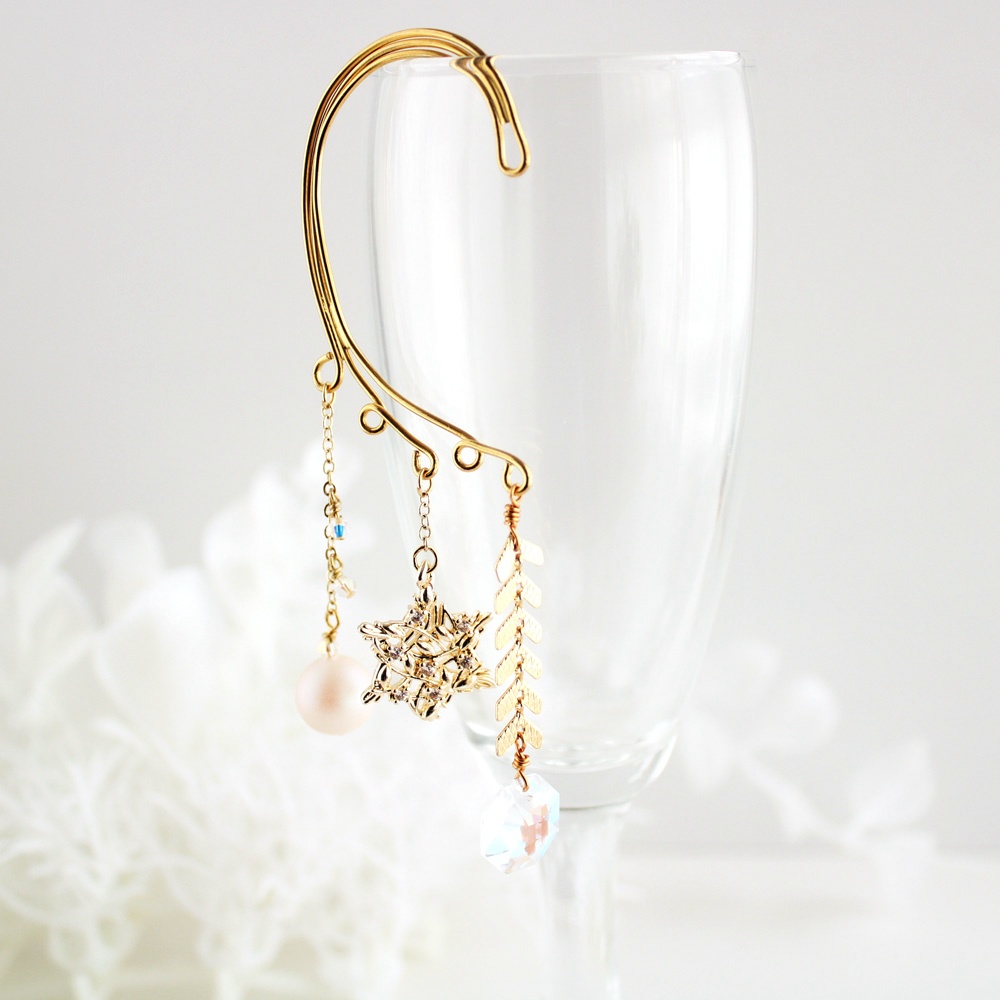 【数量限定】淡雪のイヤーフック ☆ Swarovski Crystal使用