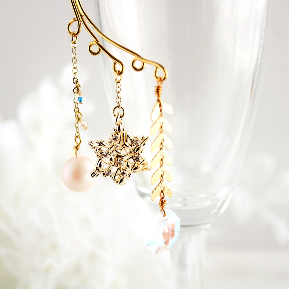 【数量限定】淡雪のイヤーフック ☆ Swarovski Crystal使用
