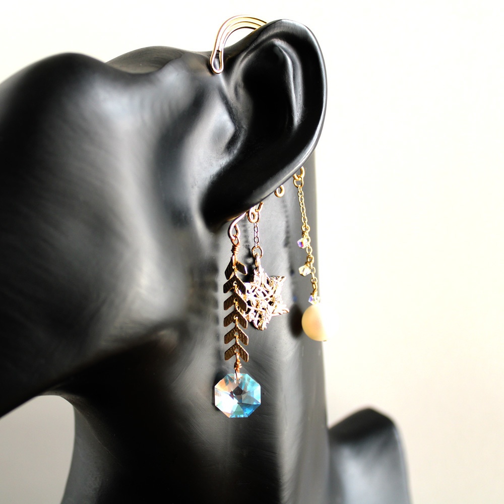 【数量限定】淡雪のイヤーフック ☆ Swarovski Crystal使用