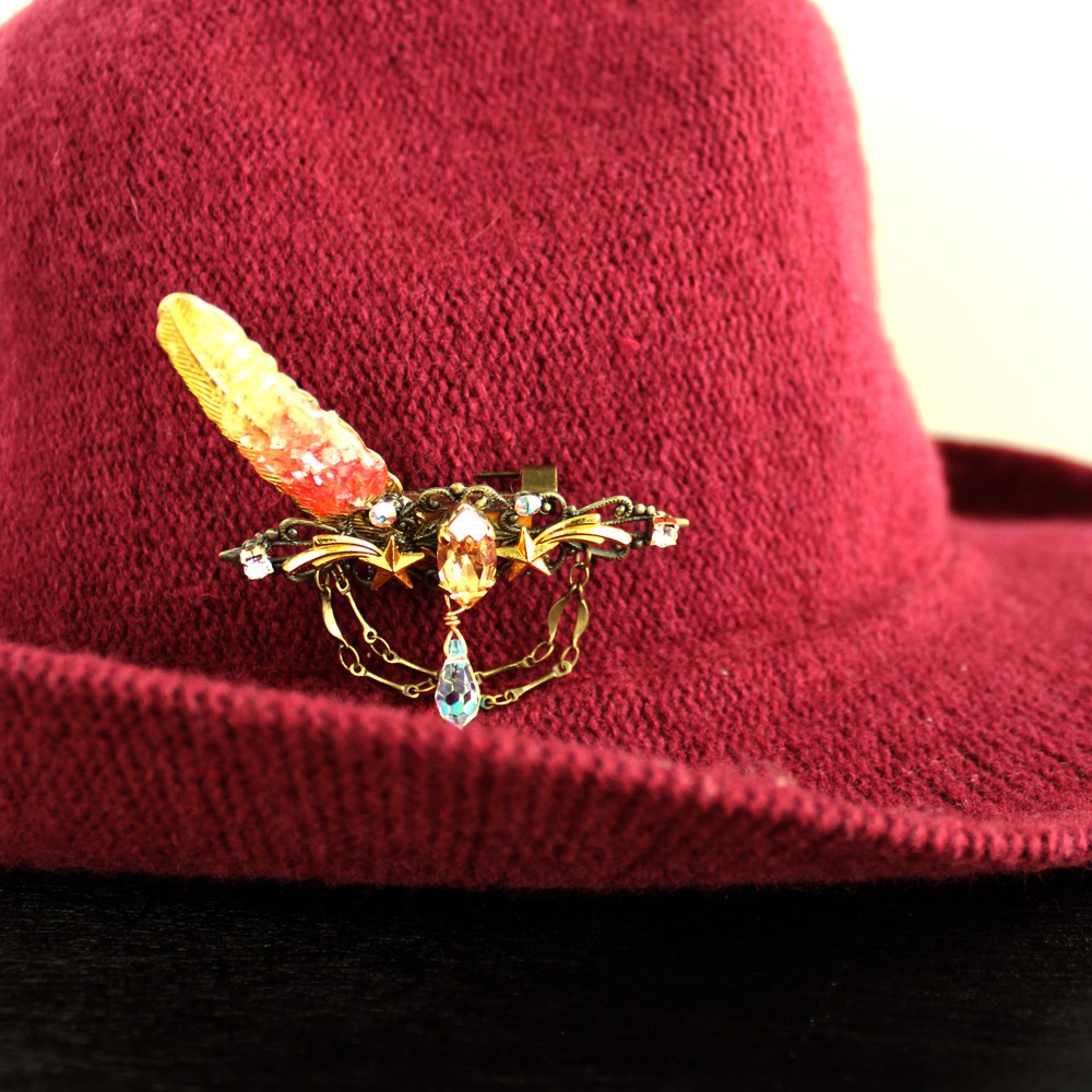 【1点もの】光翼のブローチ ☆全2色(Swarovski Crystal使用)