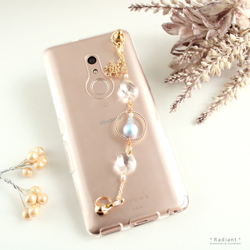 雪の結晶とクリスタルのキーリングハンガー(全5色)☆受注制作☆ Swarovski Crystal使用