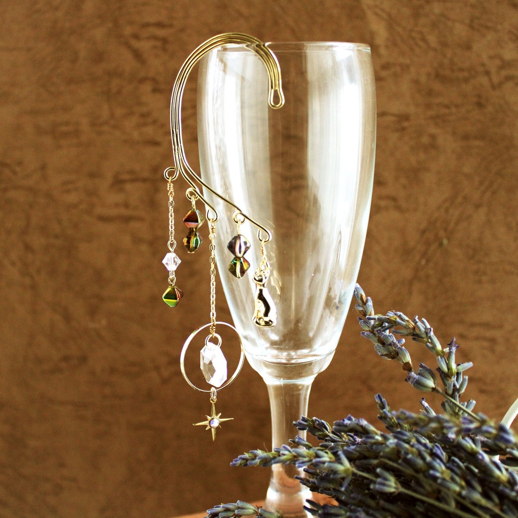 数量限定☆猫と星のイヤーフック(全3色)☆高級クリスタル使用