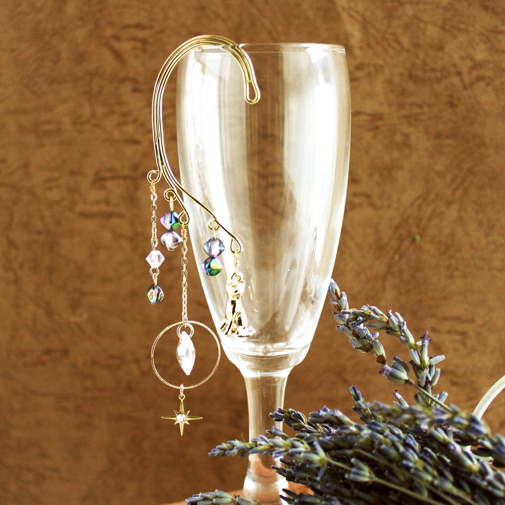 数量限定☆猫と星のイヤーフック(全3色)☆高級クリスタル使用