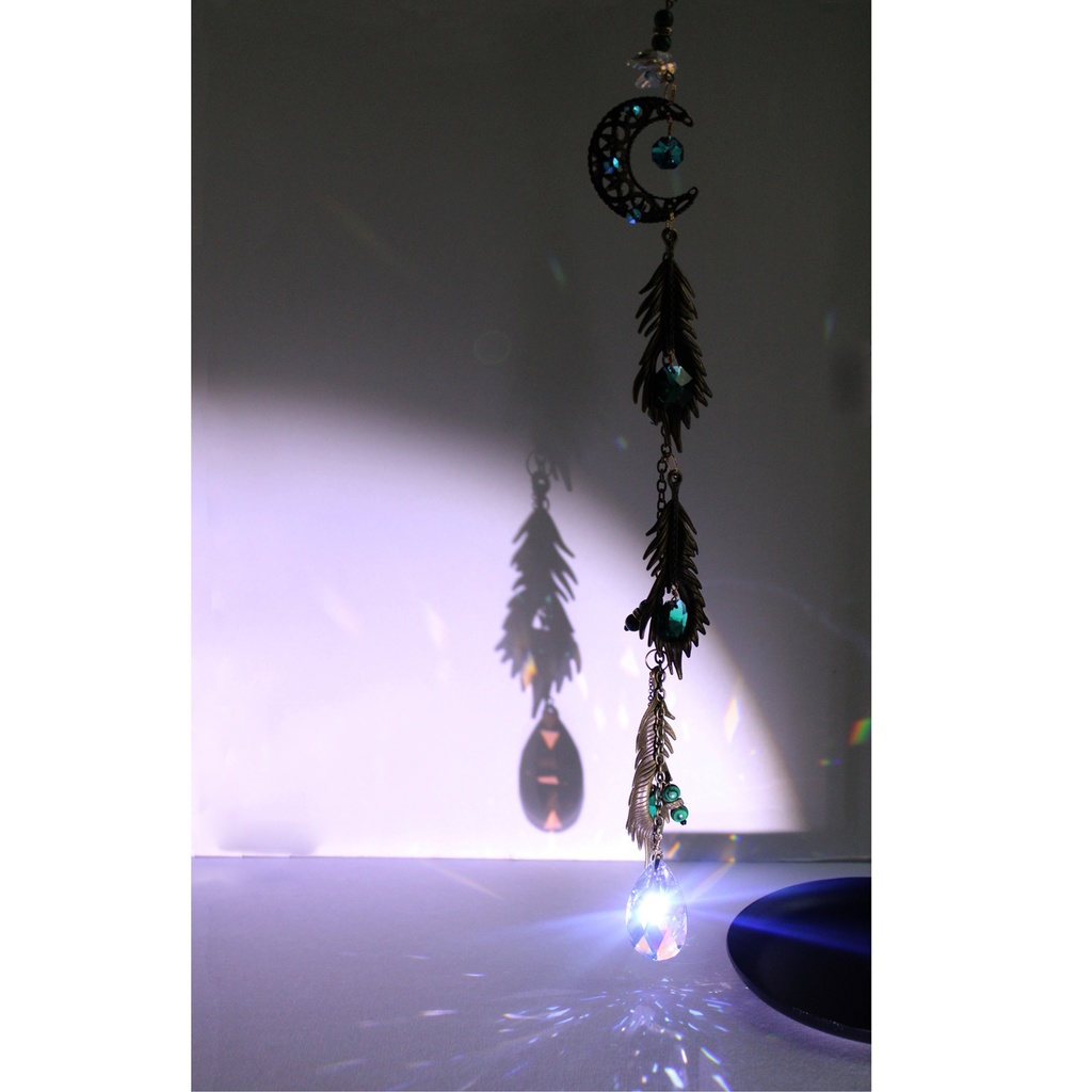 ~孔雀石のサンキャッチャー ~ 12月誕生石マラカイト【高級クリスタル使用】