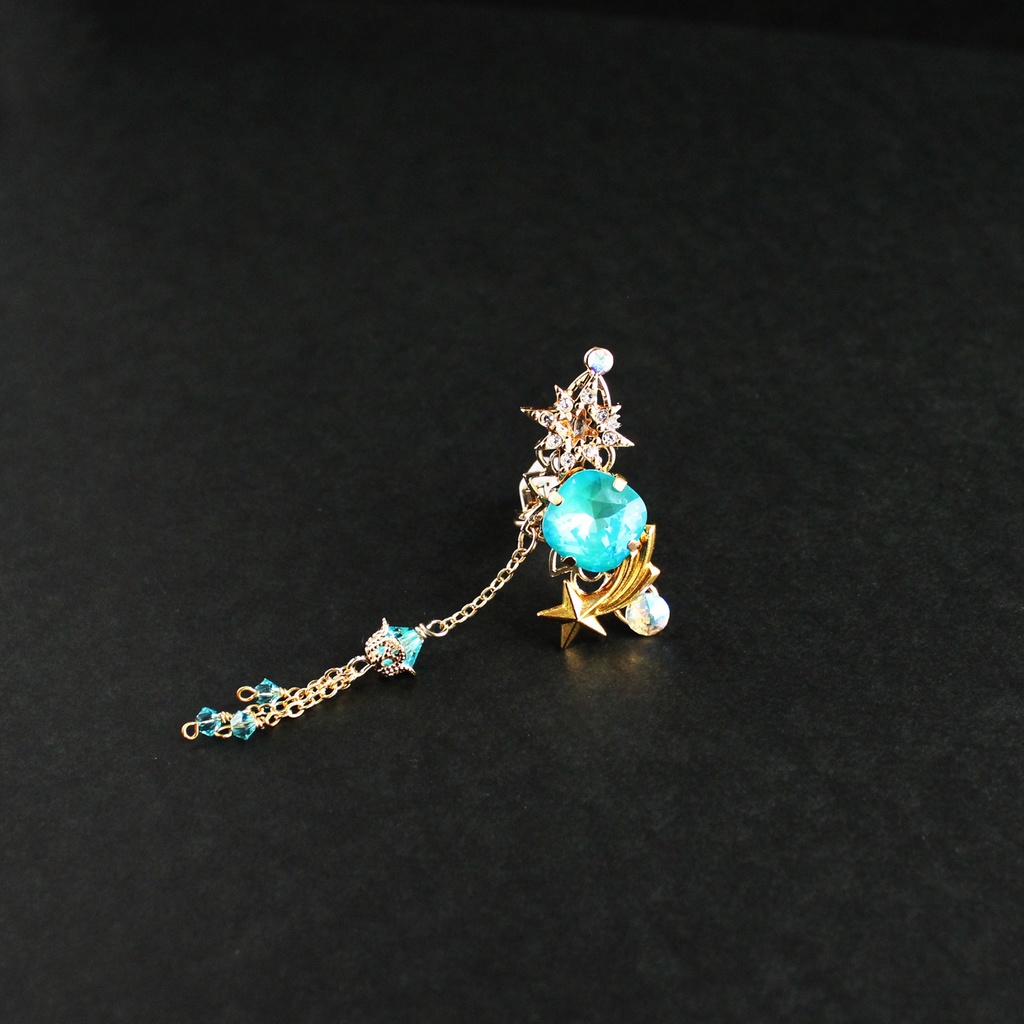 流星の涙イヤーカフ(全4色)☆高品質クリスタル使用