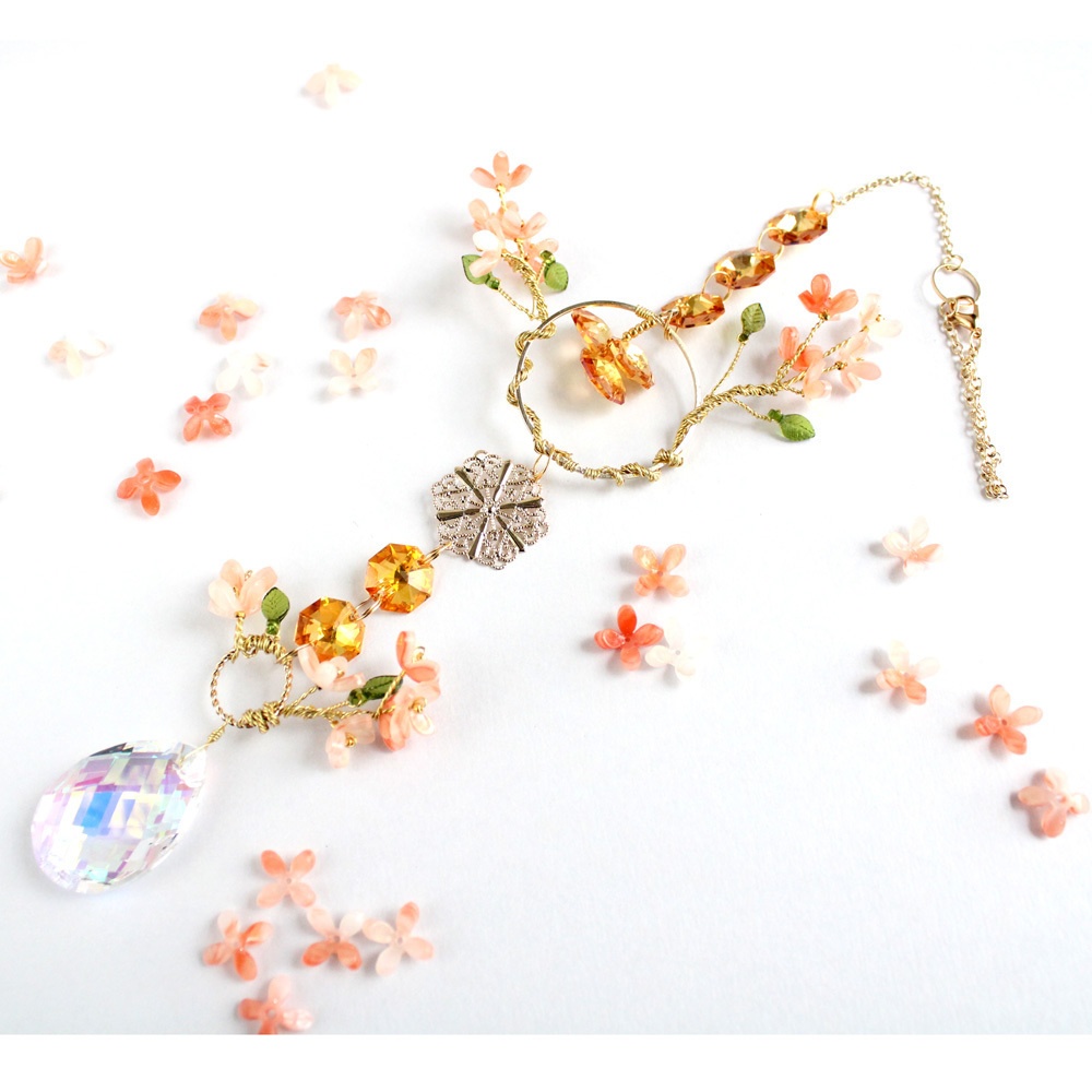 金木犀のサンキャッチャー(高級クリスタル使用)