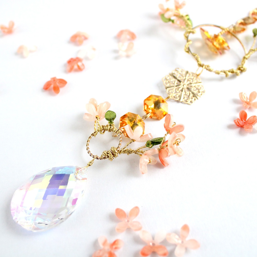 金木犀のサンキャッチャー(高級クリスタル使用)