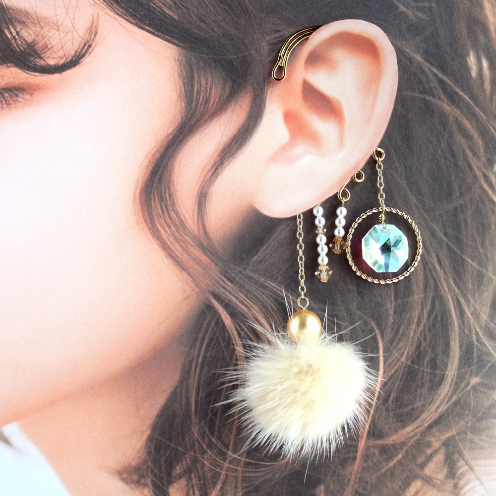 痛くない、落ちない♪ ミンクファーとオーロラクリスタルのイヤーフック ☆全4色