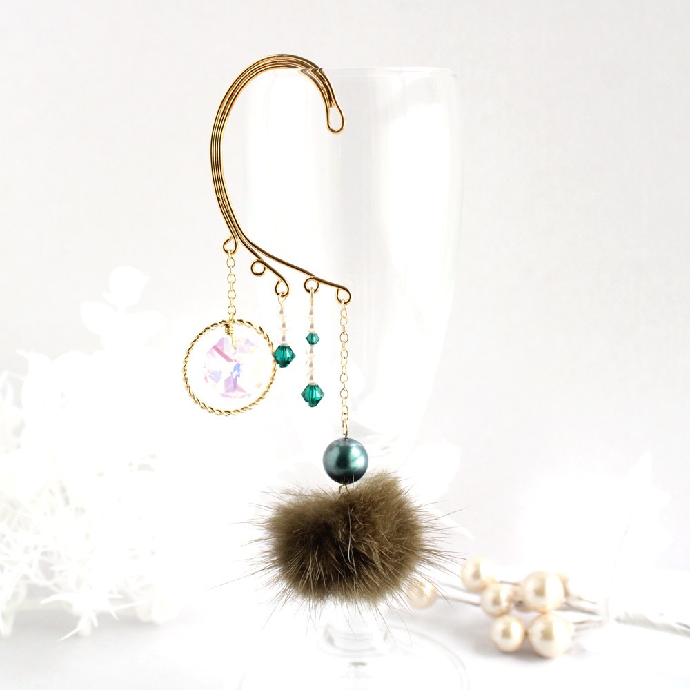 痛くない、落ちない♪ ミンクファーとオーロラクリスタルのイヤーフック ☆全4色