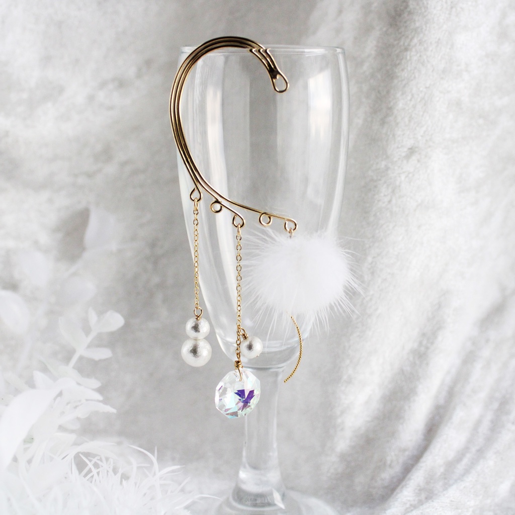 ファーとコットンパール 彩雲のイヤーフック(金・銀)(赤・白)