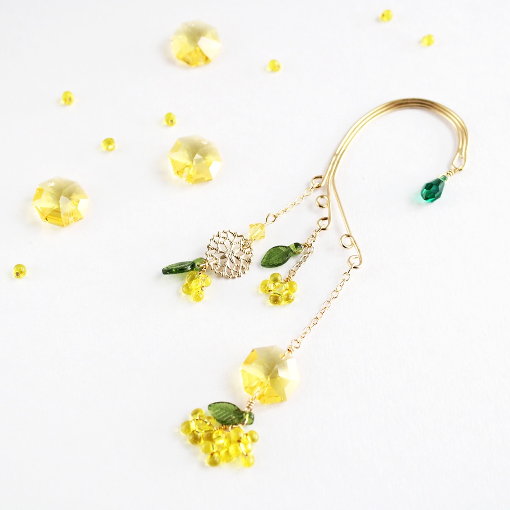 痛くない、落ちない♪ ミモザのイヤーフック(高品質クリスタル使用)