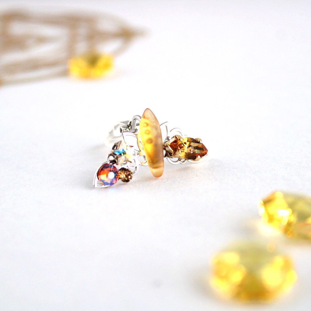 星夜のイヤーカフ (シルバーカラー全7色)ニッケルフリー☆高品質クリスタル使用