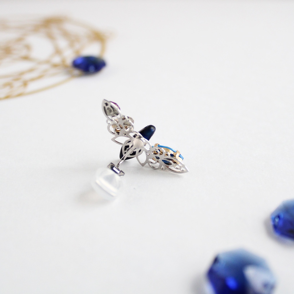 星夜のイヤーカフ (シルバーカラー全7色)ニッケルフリー☆高品質クリスタル使用