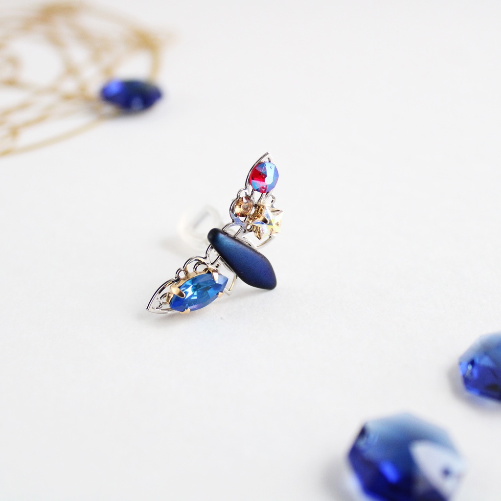 星夜のイヤーカフ (シルバーカラー全7色)ニッケルフリー☆高品質クリスタル使用